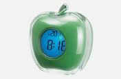 Говорящие настольные часы «Яблоко» просьба указать в коментарии к заказу с батарейками или без батареек. цена будильника дороже на 20 рублей с батарейками. 